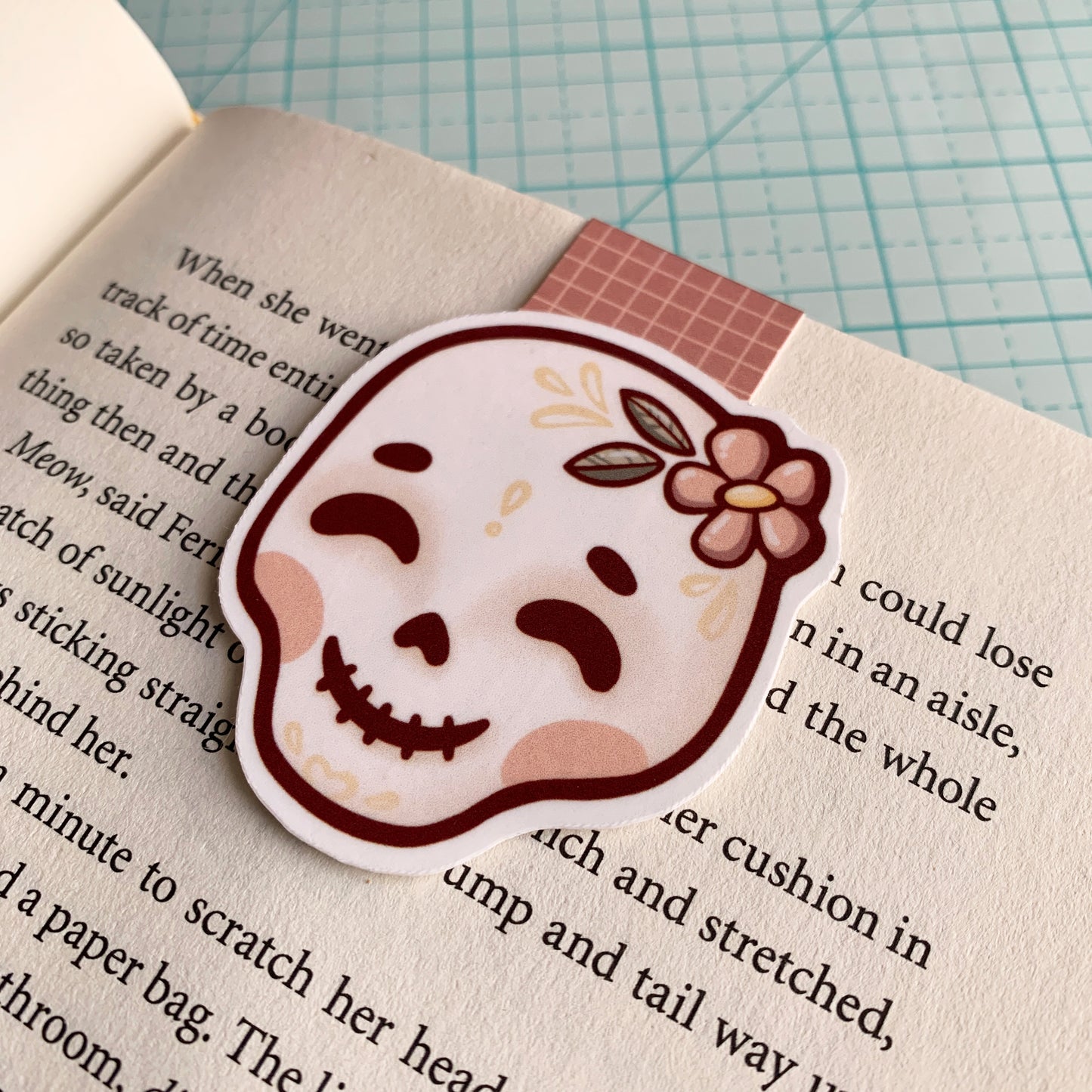Happy Skull - Magnetic Bookmark